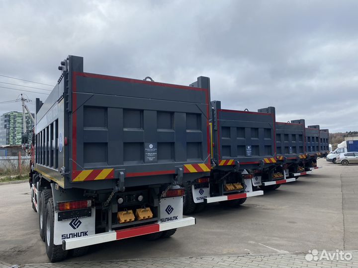 Howo ZZ3327S3857E, 2022