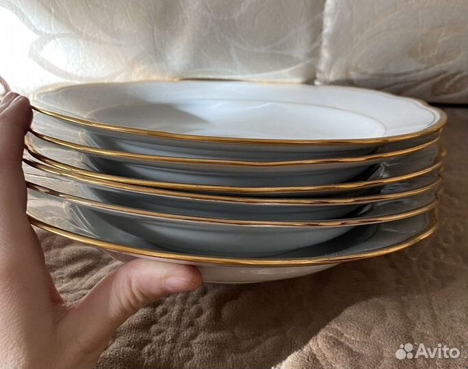 Тарелки глубокие 18 шт и супница гдр
