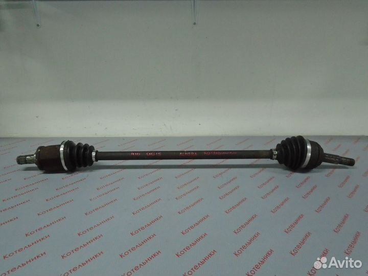 Nissan 39100-BM520 Вал приводной, правый