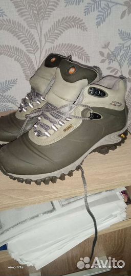 Трекинговые ботинки женские 39р