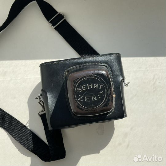 Плёночный фотоаппарат зенит ет