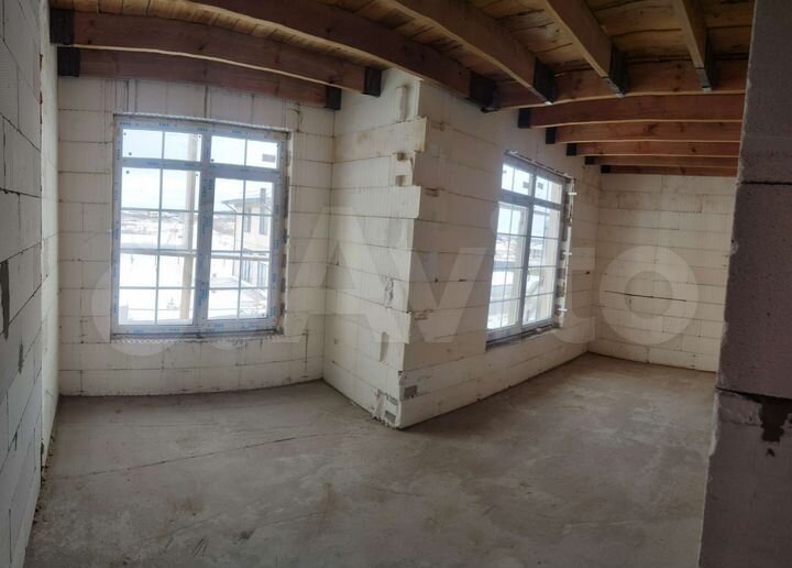 Коттедж 255 м² на участке 9,6 сот.