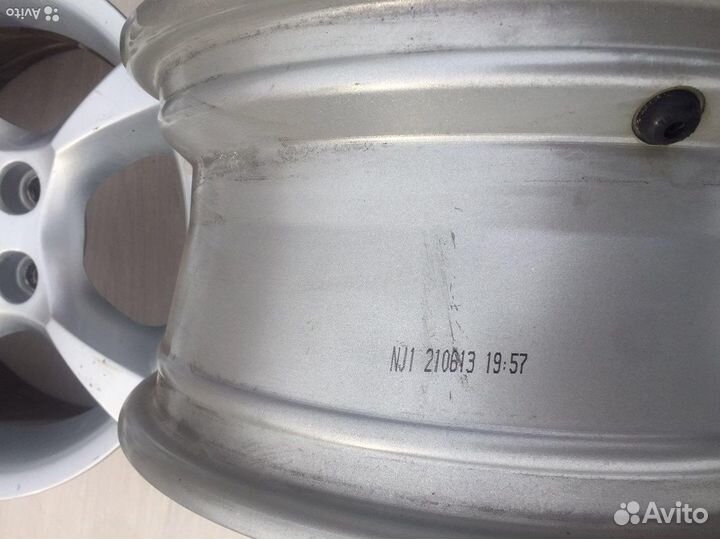 Продам оригинальные литые диски Geely emgrand EC7