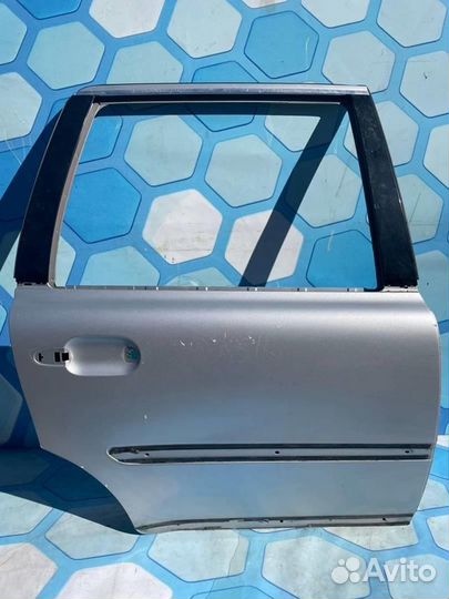 Дверь задняя правая 30796485