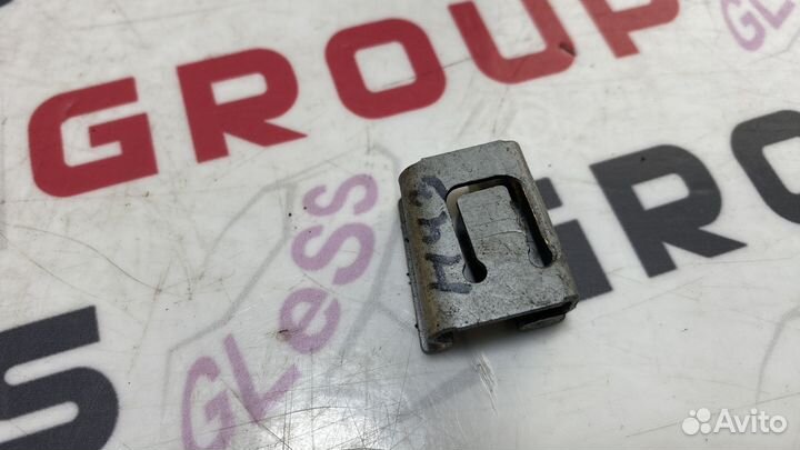 Фиксатор бачка насоса гур М-6 CX-7 низ б/у (пиф) M