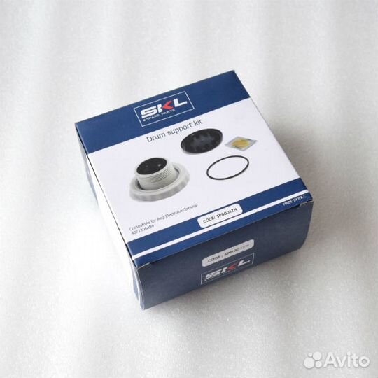 Суппорт бака резьба правая подшипник 6204