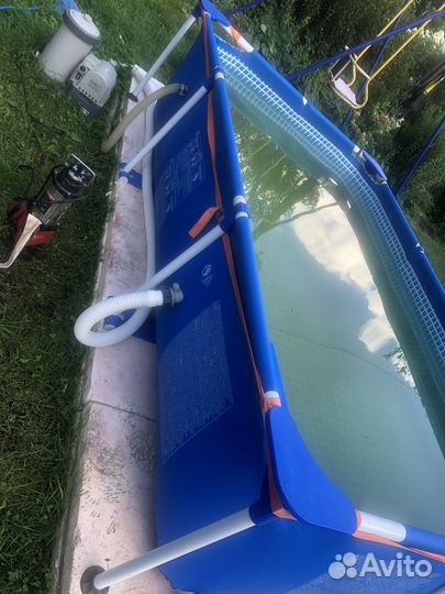 Каркасный бассейн intex