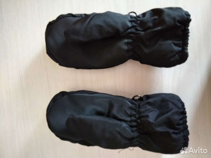 Продам зимние варежки для мальчика