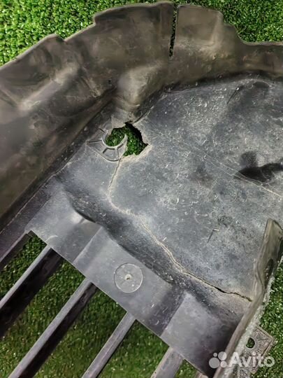 Жалюзи радиатора volvo xc 40