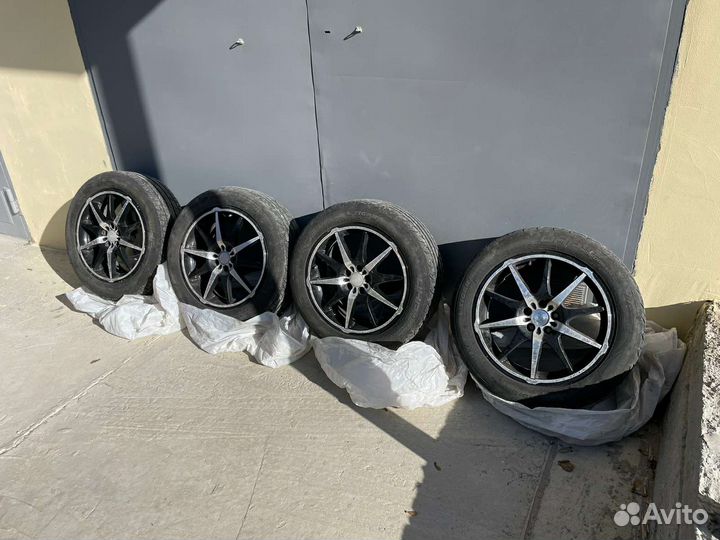 Tigar UHP Ultra High Performance 215/55 R17 98W