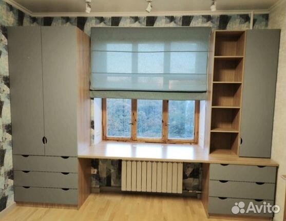 Рабочая зона у окна