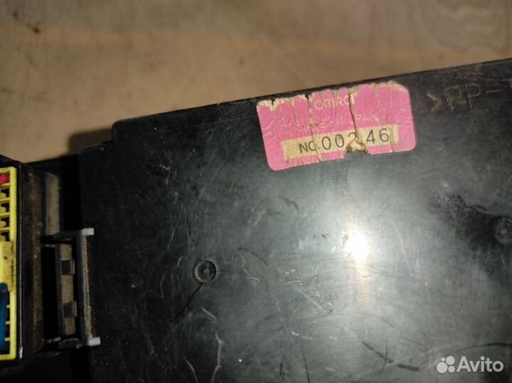 Блок предохранителей Mitsubishi Galant 7