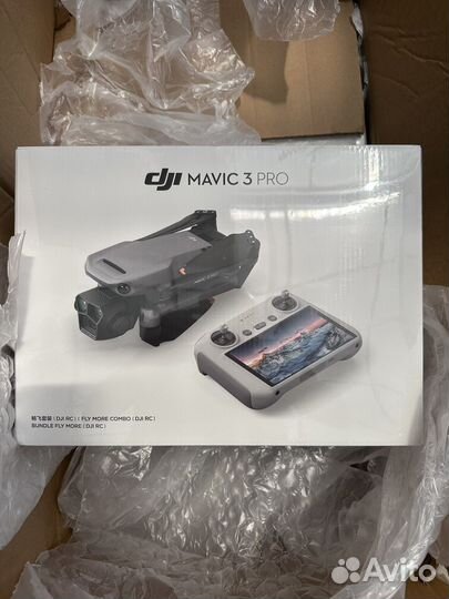 Квадрокоптер DJI Mavic 3 Pro (DJI RC) в наличии