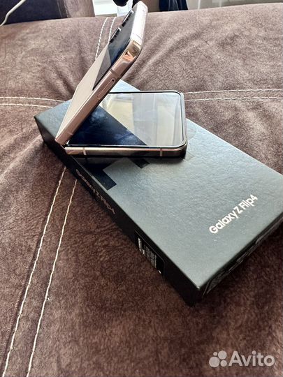 Samsung galaxy z flip 4 256