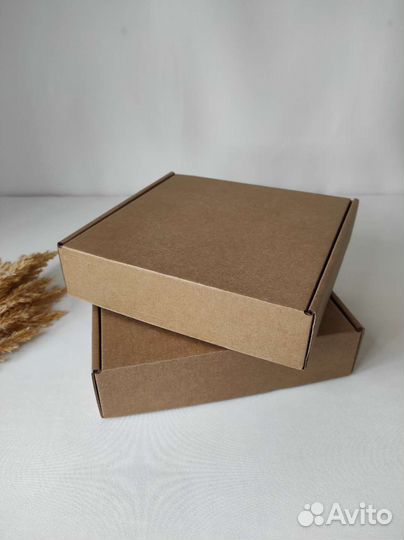 Коробка упаковочная картонная 20х20х5см