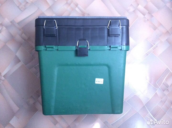 Ящик пластиковый для рыбалки