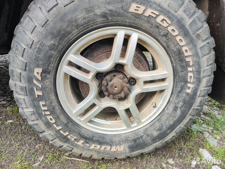 Грязевые колеса на УАЗ r16 235х85