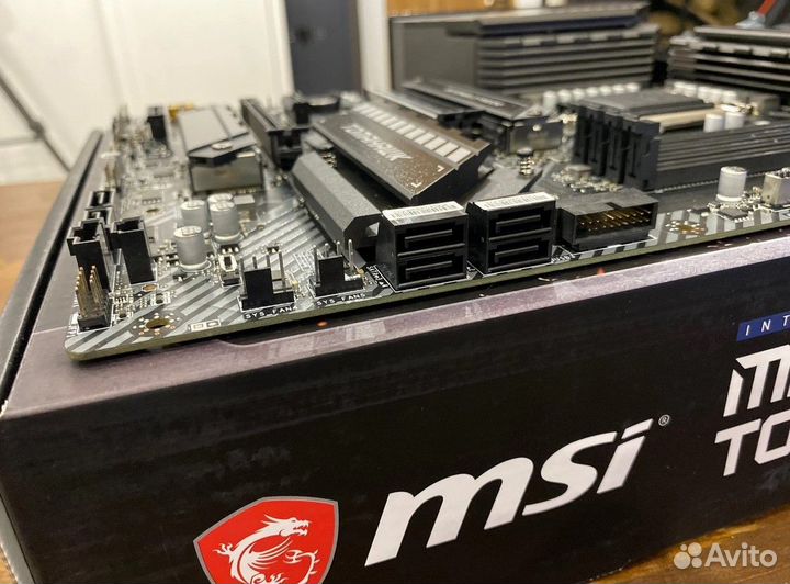 MSI MAG Z490 tomahawk