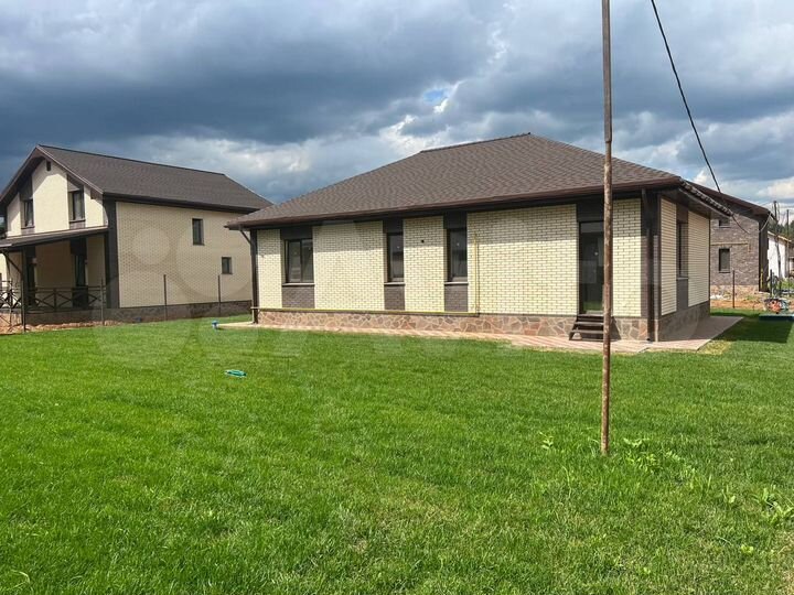 Дом 95 м² на участке 7 сот.