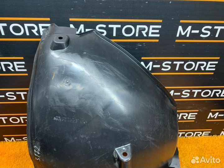 Подкрылок передний левый Mercedes-Benz S-Class