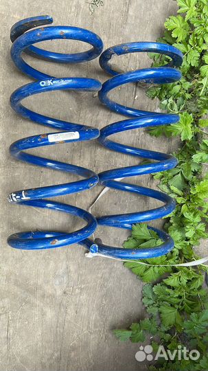 Пружины задние на Toyota Noah, Voxy