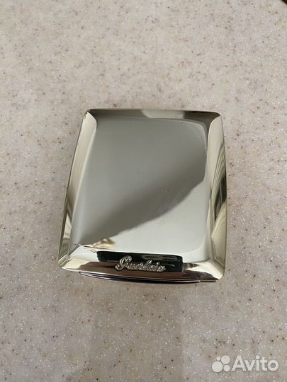 Футляр для пудры