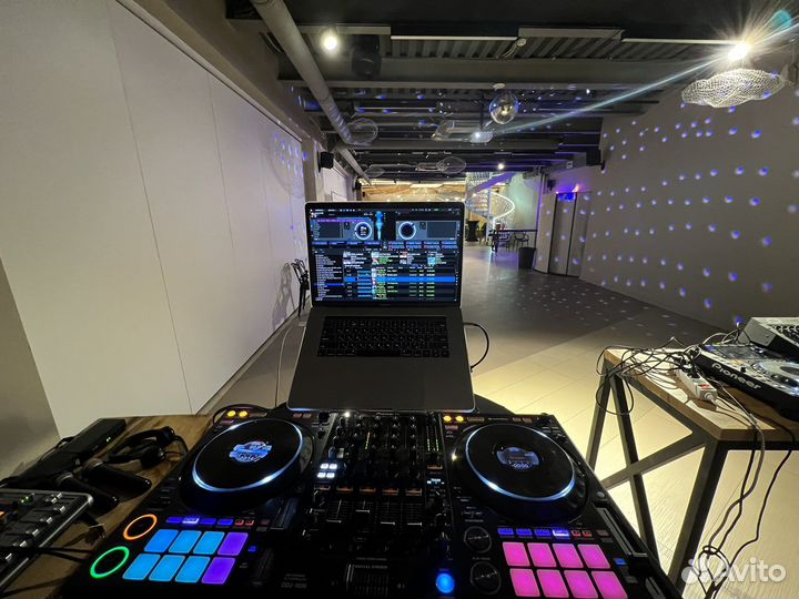 Аренда караоке 250+ Диджей по запросу