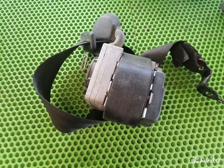 Ремень безопасности передний левый Шкода фабия 1