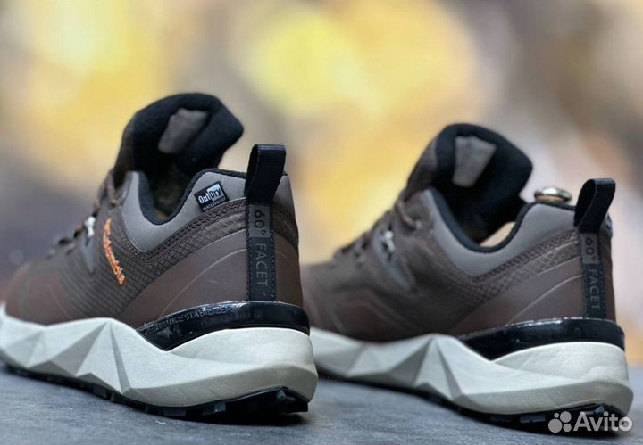 Кроссовки Columbia эргономичные