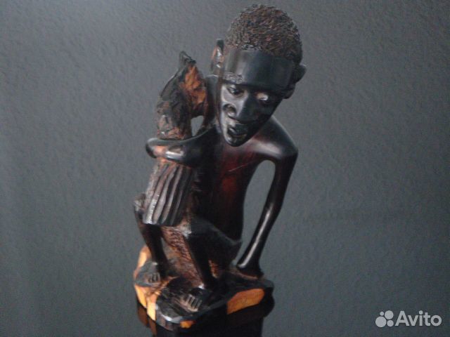 Скульптура из Черного дерева / Африканский эбен