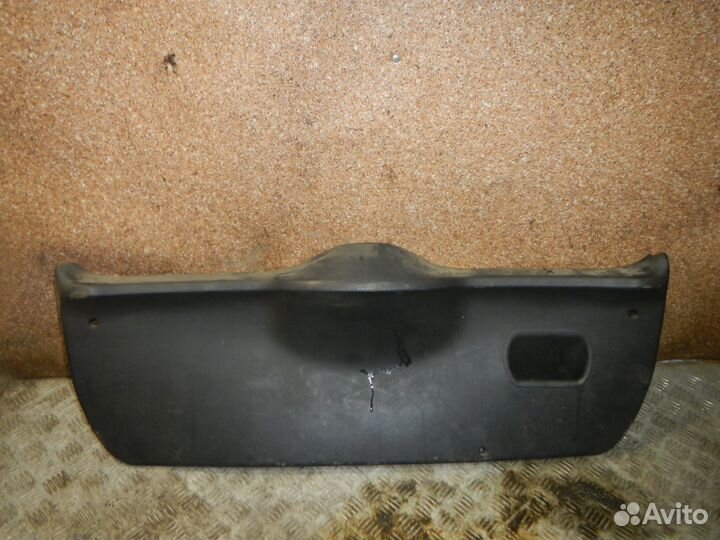Обшивка двери багажника, Ford (Форд) -fiesta (01-0