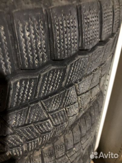 Maxxis ArcticTrekker NP3 225/55 R17