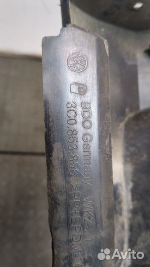 Накладка на порог правая передняя Volkswagen Passat 6