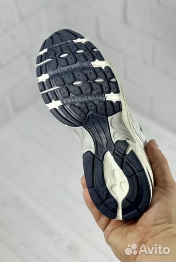 Кроссовки new balance 530