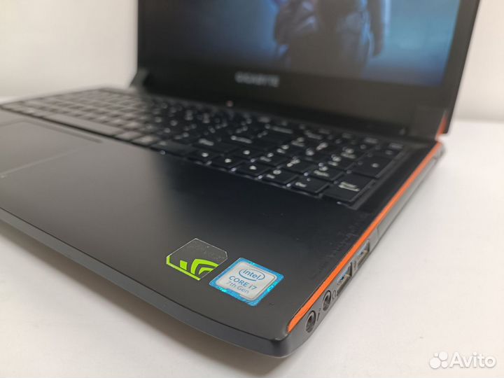 Игровой ноутбук Gigabyte на Core i7/ GTX 1060 6gb