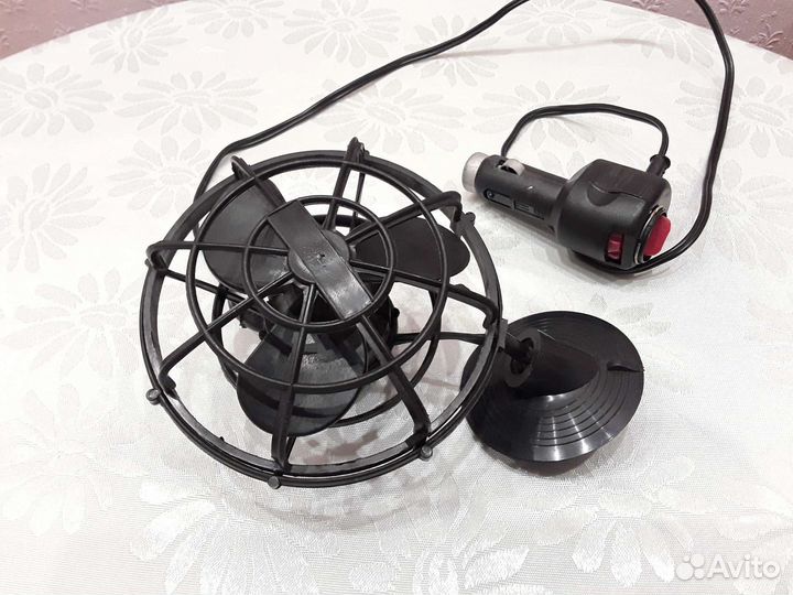 Ретро вентилятор и лампа-переноска