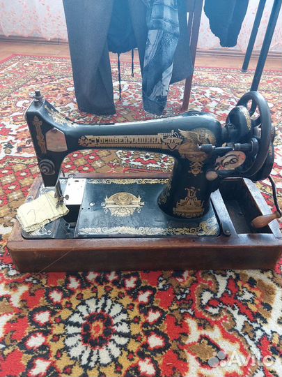 Швейная машинка ручная СССР