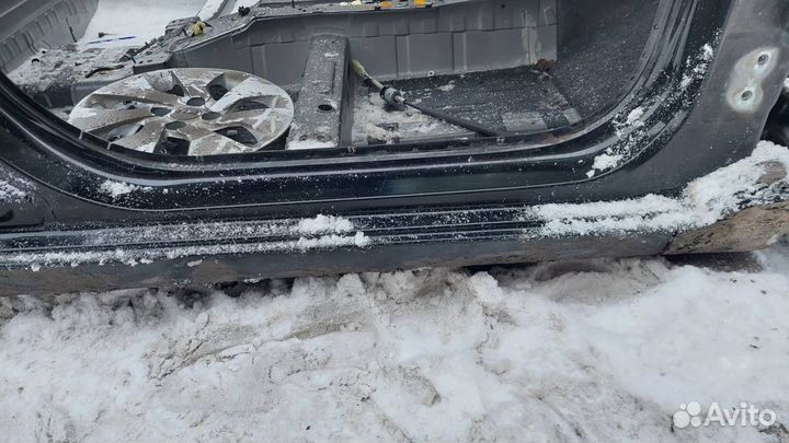 Порог со стойкой правый Kia Rio 3 UB 2011-2017