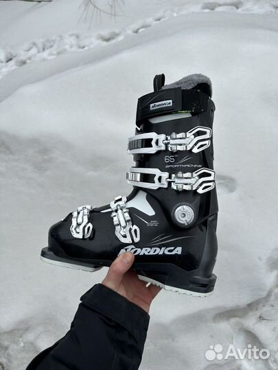 Горнолыжные ботинки