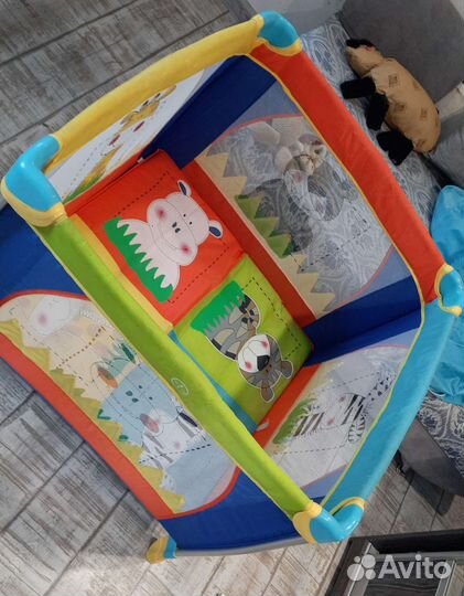 Манеж детский складной