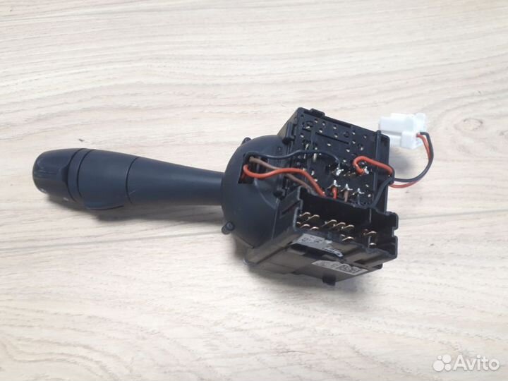 Переключатель поворотов подрулевой LADA Vesta Cros