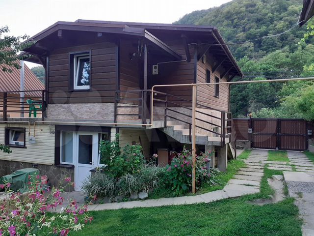 Коттедж 50 м² на участке 7 сот.