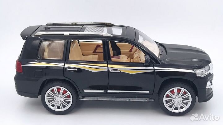 Коллекционные модели, Toyota Land Cruiser 200