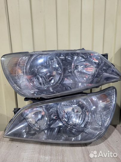 Фары lexus is 200, Toyota Altezza