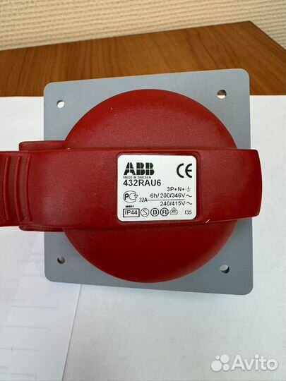 Розетка встраиваемая угловая ABB 432 RAU6 IP44 32A