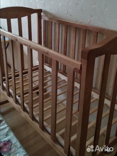 Детская кроватка