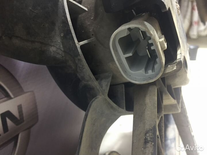 Вентилятор радиатора охлаждения двигателя диффузор