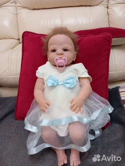 Кукла реборн девочка с одеждой