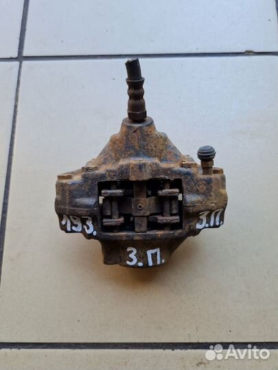 Суппорт тормозной задний mercedes-benz W210