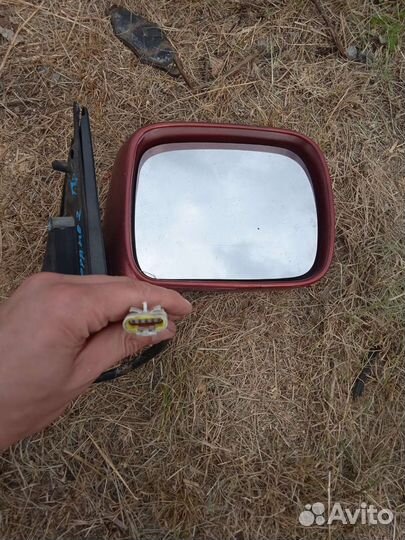 Зеркало правое Nissan Terrano 2 Ниссан Террано 2